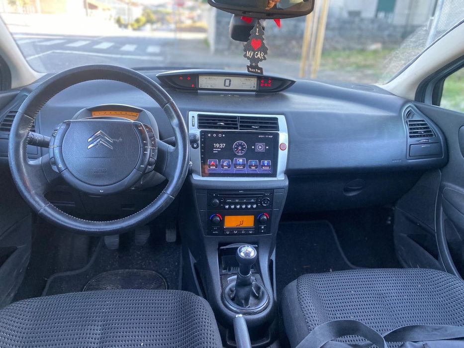 Citroën C4 — fotografia 10