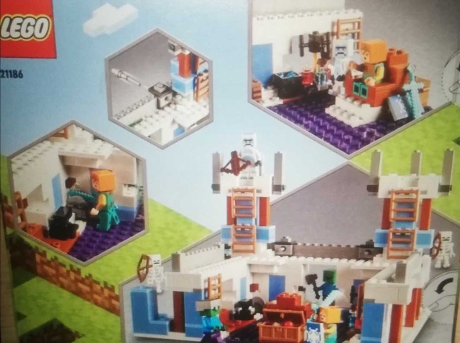 LEGO 21186 Minecraft - Lodowy zamek