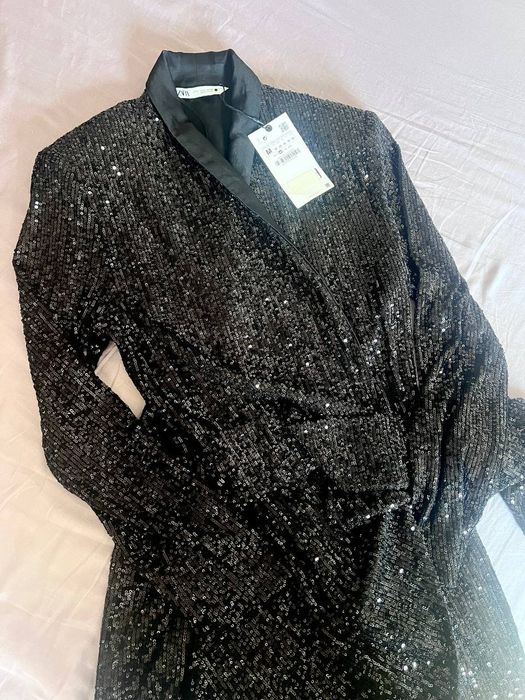 Сукня Zara з паєтками S-M