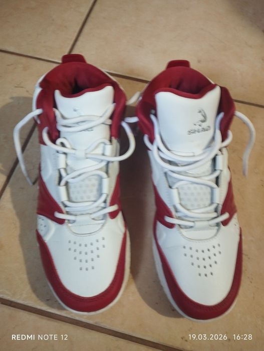 Buty młodzieżowe 38