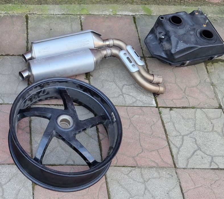 Ducati monster s2r-620-800