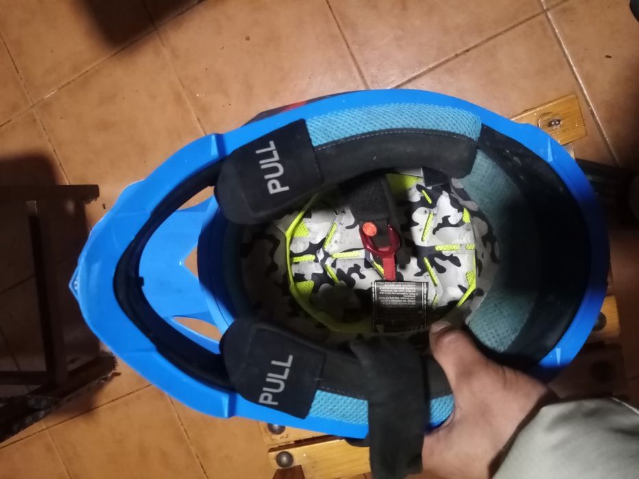 Capacete de cross L52 fast evo- usado