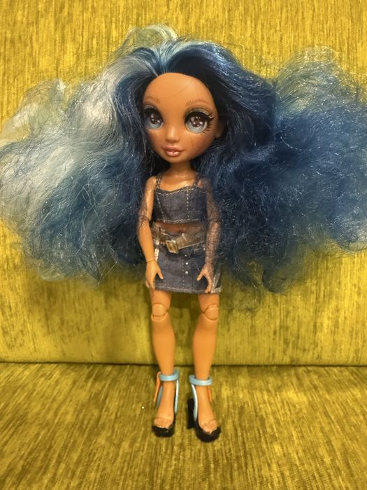 Lalka Rainbow High niebieska