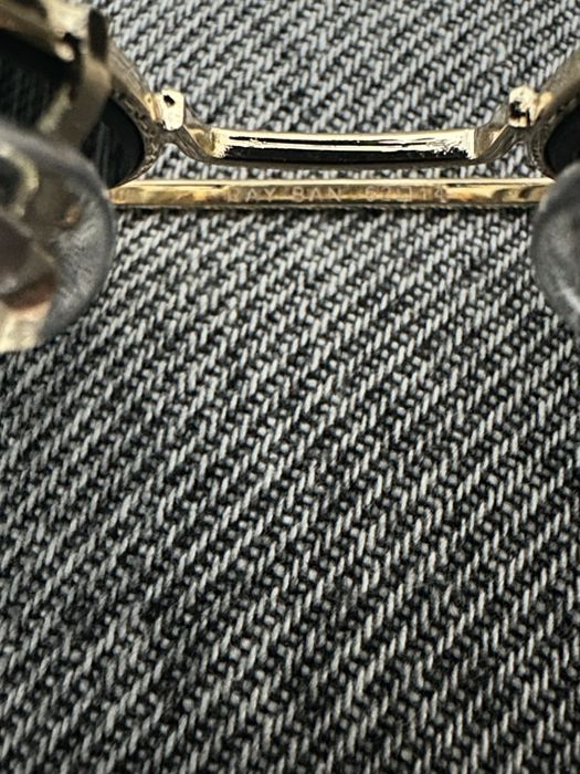 Óculos RayBan Dourados