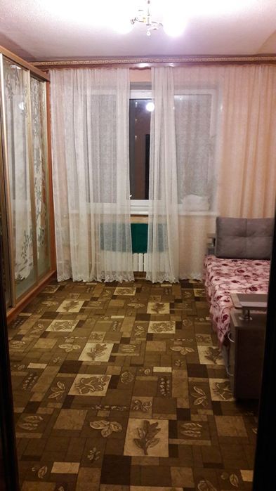 Продам 1 комнатную гостинку без посредников,в районе Одесской