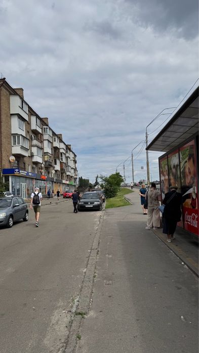 Фасад 75 кв.м поруч Ева , прохідне місце. - View 4