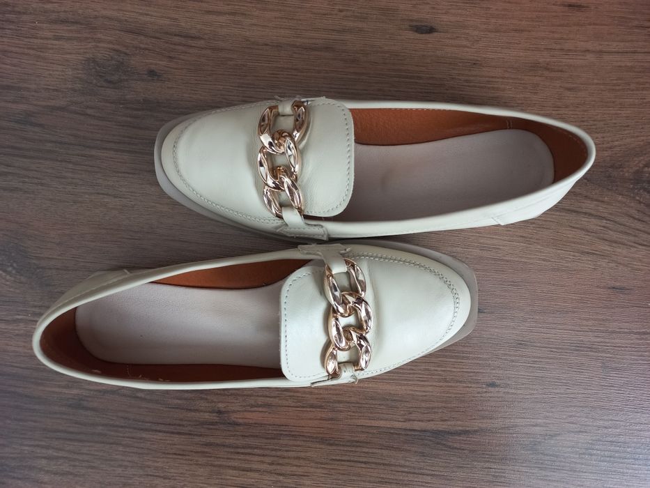 Продам  туфлі  -   37  розмір.