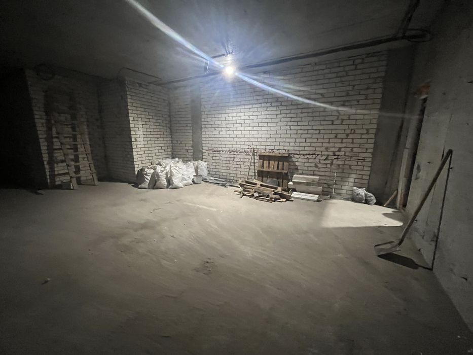 Продам приміщення нежитлове