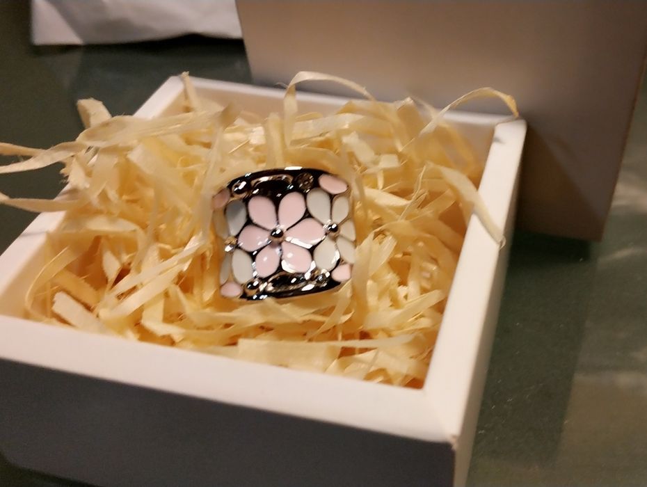 Кольцо, бижутерия с эмалью