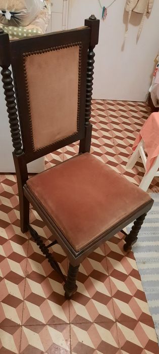 Cadeiras restauradas