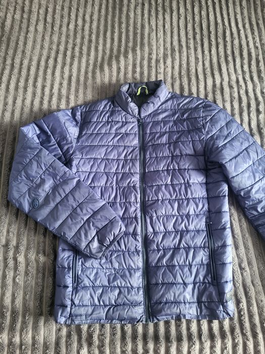 Курточка весняна