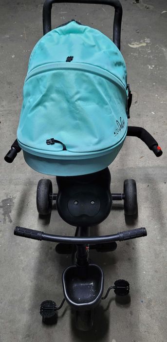 Triciclo evolutivo criança