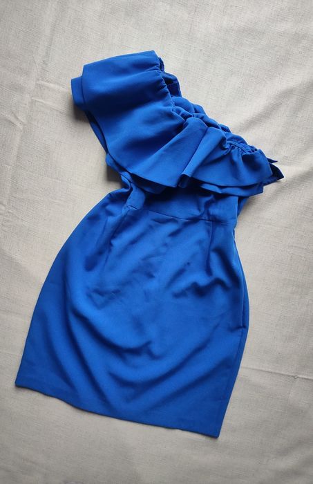 Reserved sukienka damska L/XL elegancka falbana