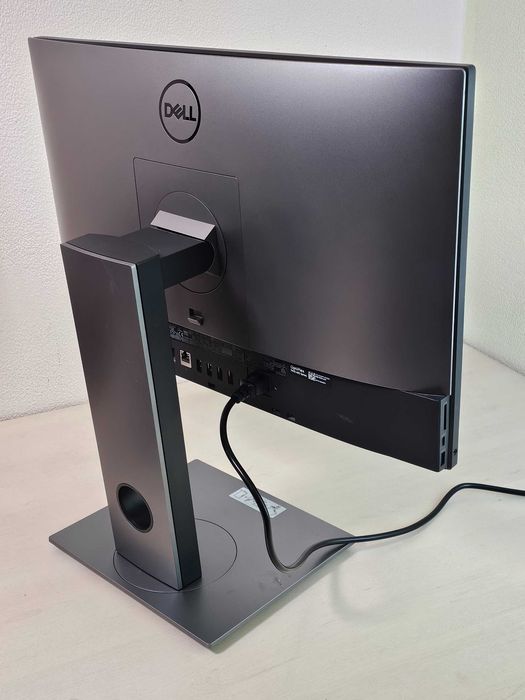 Моноблок DELL OptiPlex 7460 24" Intel Core i5-8gen DDR4 8Gb SSD 256Gb (куточок)