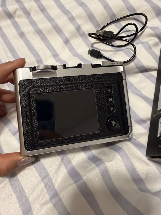 Instax mini evo preta