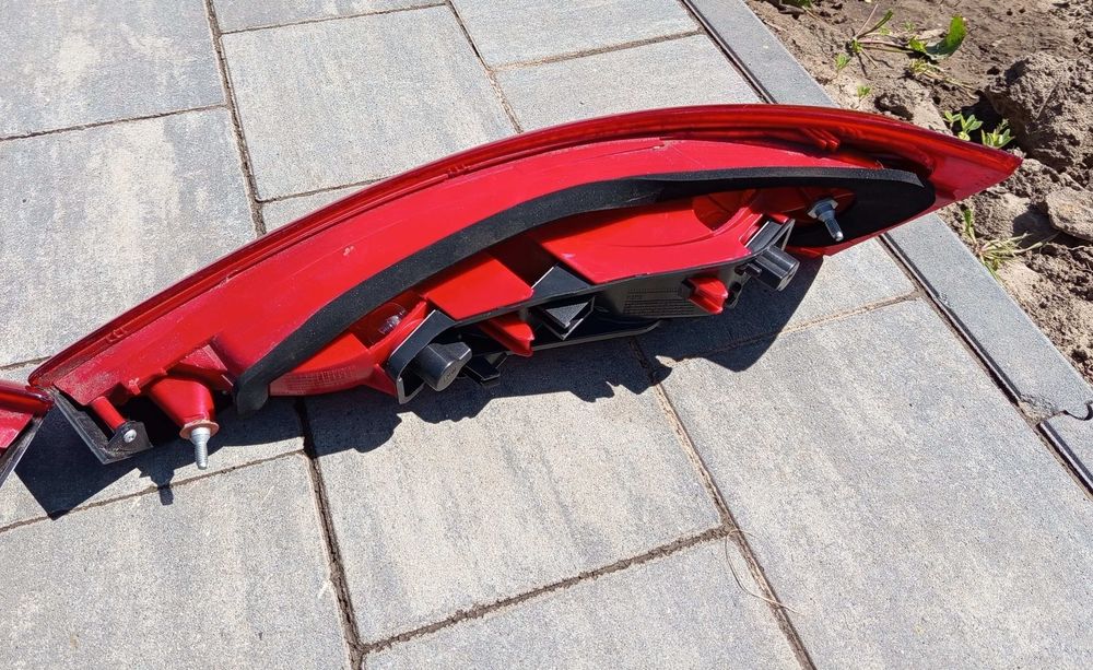 Lampy tył AUDI Q3