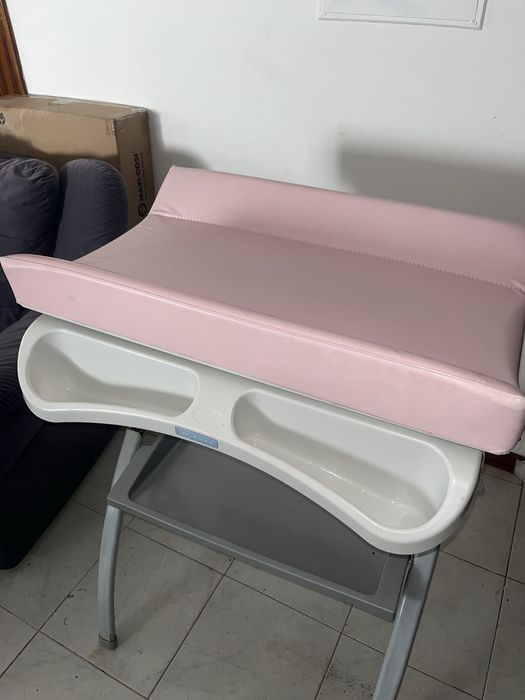 Trocador com banheira