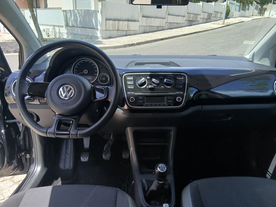 Volkswagen Up 1.0 Blue Motion, Motor MPI, de 2016 com 59.000kms a gasolina