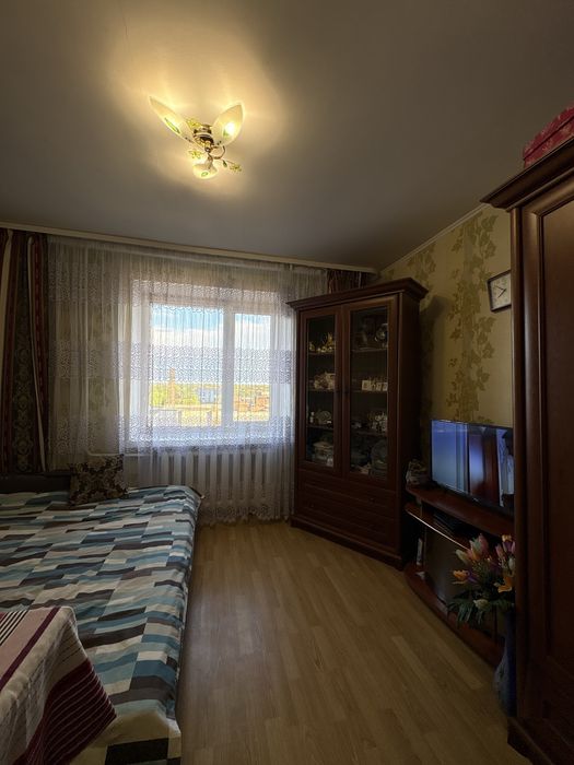 Трикімнатна квартира неподалік від центру міста