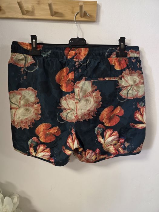 Szorty kompielówki nowe z metką firmy Weekday rozmiar XL