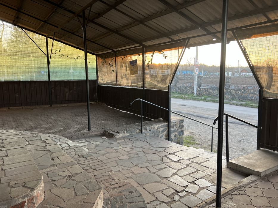 Продається торгове приміщення с.Солгутове.