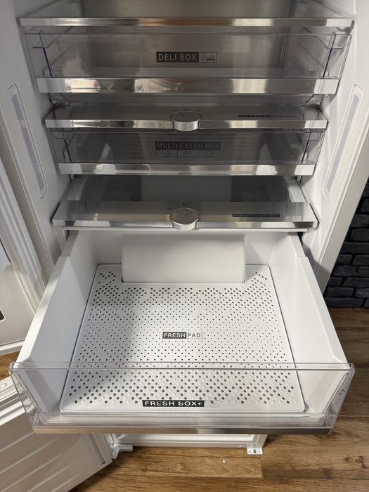 Lodówka Whirlpool WHC20 T593 P pod zabudowe