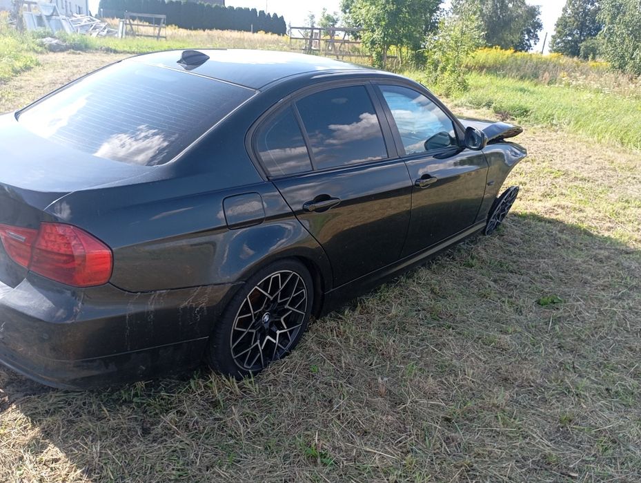 BMW e90 2.0 uszkodzona