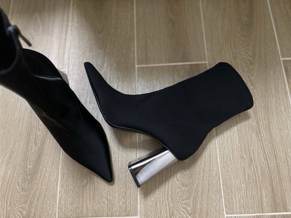 Ботильйони Stradivarius