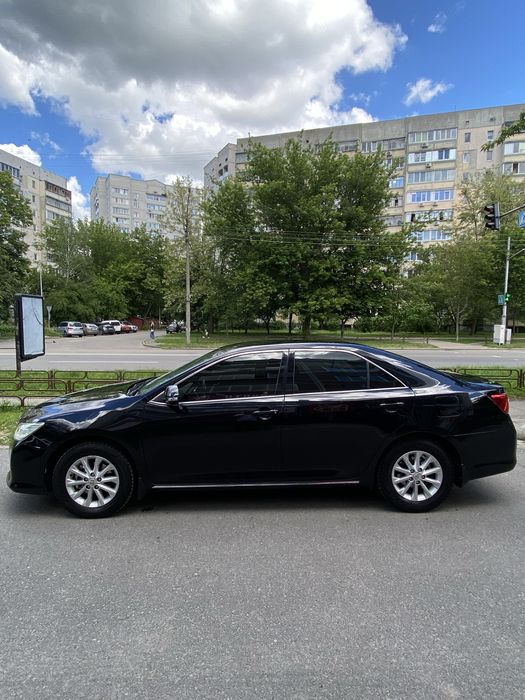 Toyota Camry 2013 Рік Офіційна!