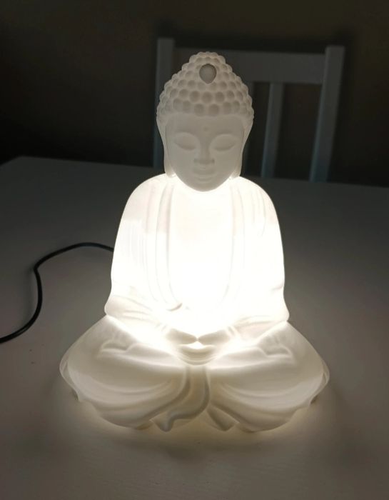 Luminária Buda iluminado