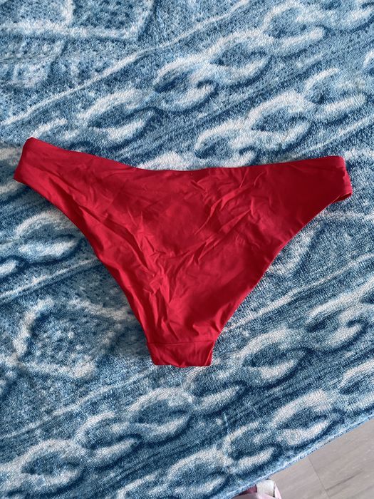 Nowy dół od bikini