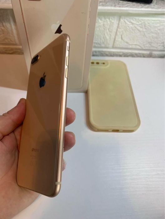 Iphone 8 plus с чехлом