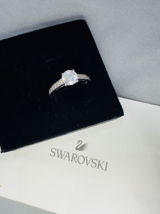 Anel Swarovski Attract Pavé Round Cut