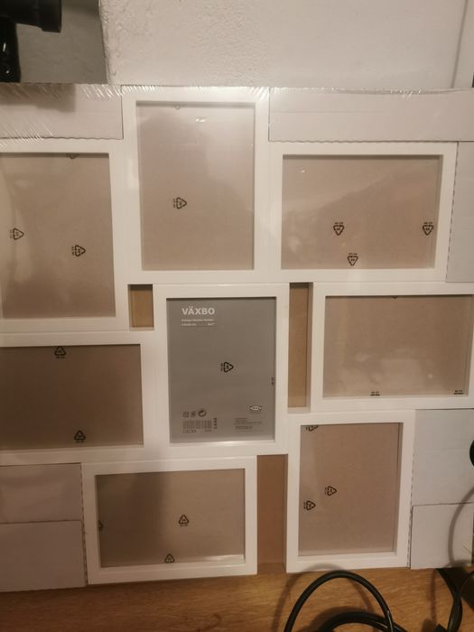 Multi-photo frame64752381502083120