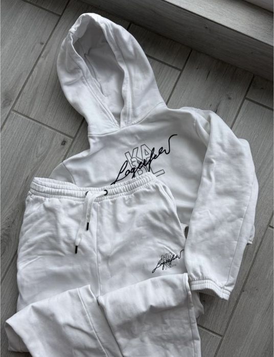 Продам костюм Karl Lagerfeld! Оригинал! Недорого!