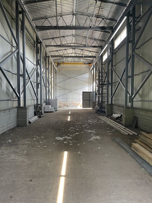 Продам ангар 180 м2. + офис 70 м2., (общая 250 м2.) ул. Белецкого, 38