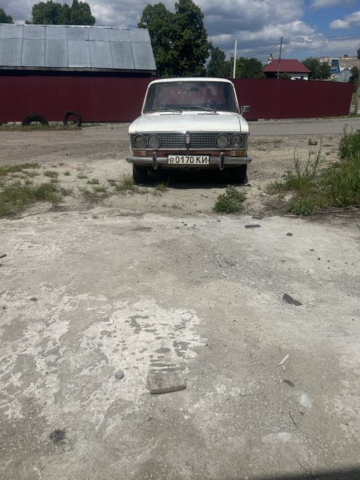 Продам автомобіль ваз 2103