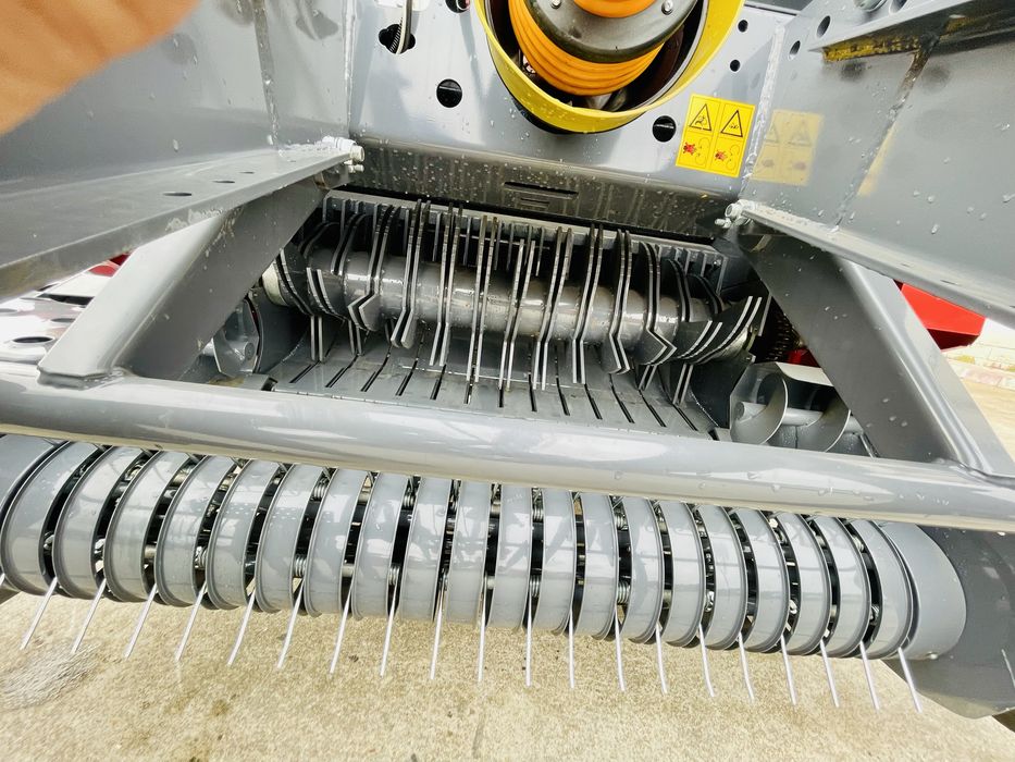 enfardadeira de rolos com rotor