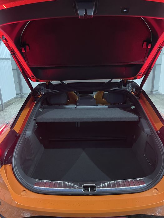 Zeekr 001 2024 модельний 2025