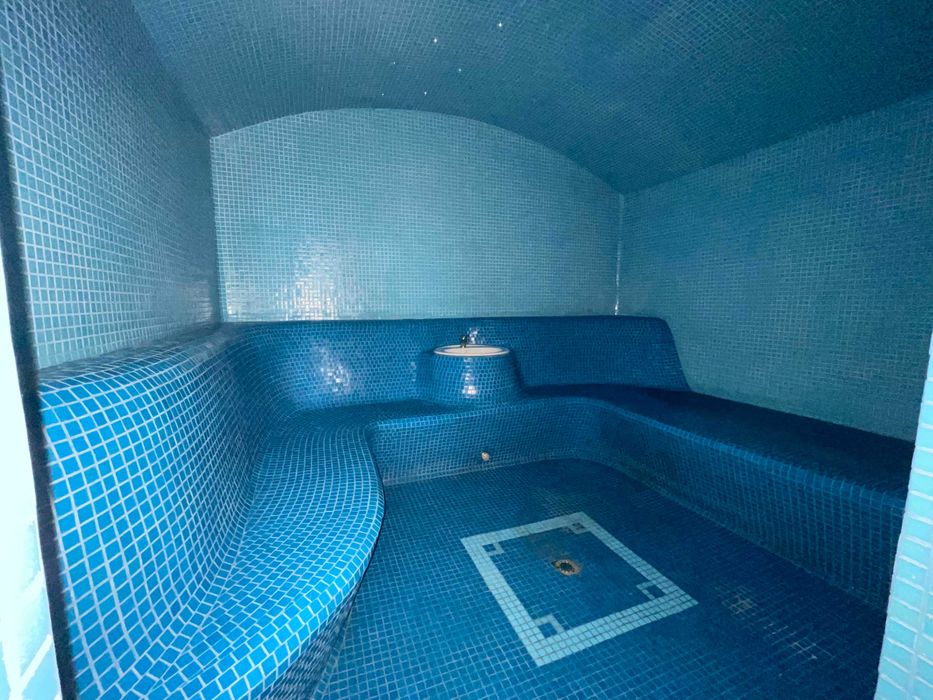 Подобова оренда великого будинку в Києві. НР Вільно, Банкетна зала