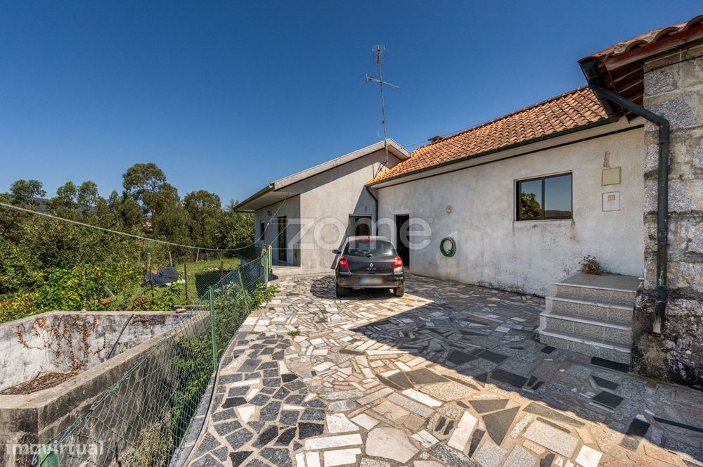 Moradia T3 São Torcato Guimarães