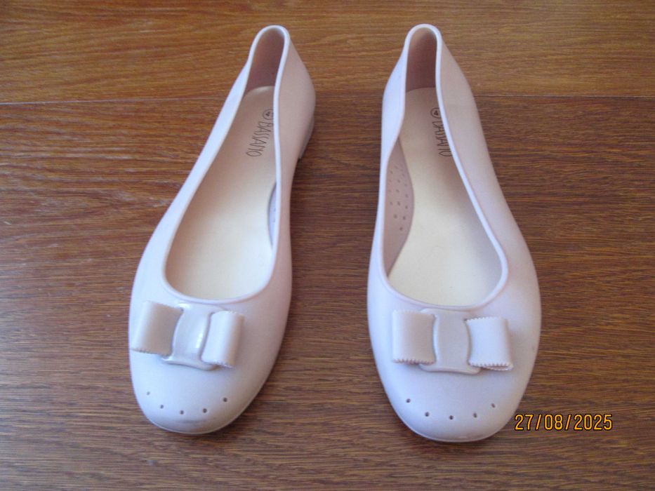 Baleriny gumowe Bassano w kolorze mdły róż.Rozmiar 41