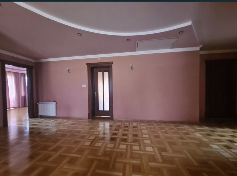 Продаж будинку в Сторожниці