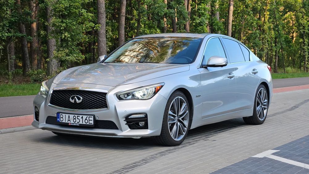 Infiniti Q50 Infiniti Q50S Hybrid Sport bogate wyposażenie