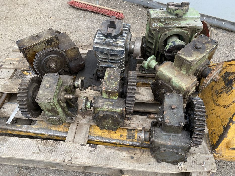 Редуктор червʼячний 1:80, 1:400, 1:800