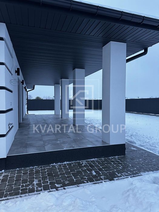 Будинок в Бучі з новим ремонтом!