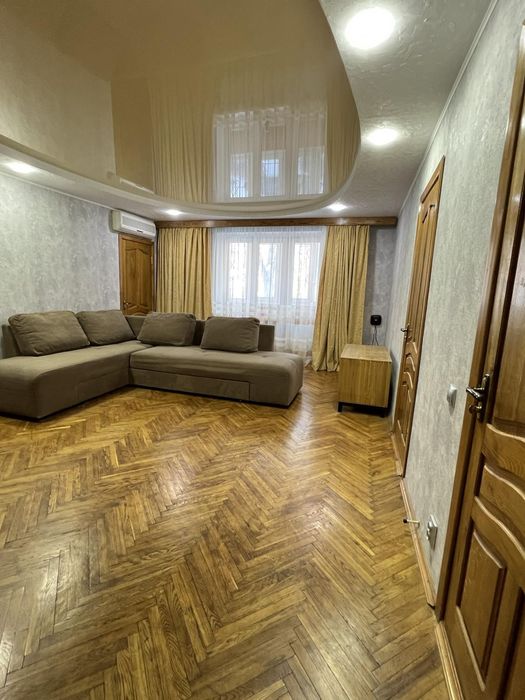 Продам 5ти.ком.квартиру на Николаевке.