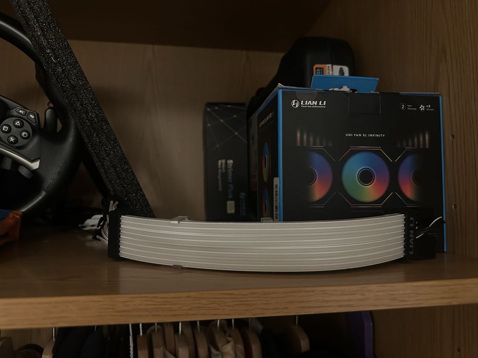 Cabo lian li strimer plus 2x8 gpu