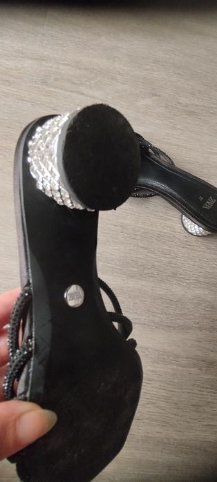 Sandálias/ mules Zara