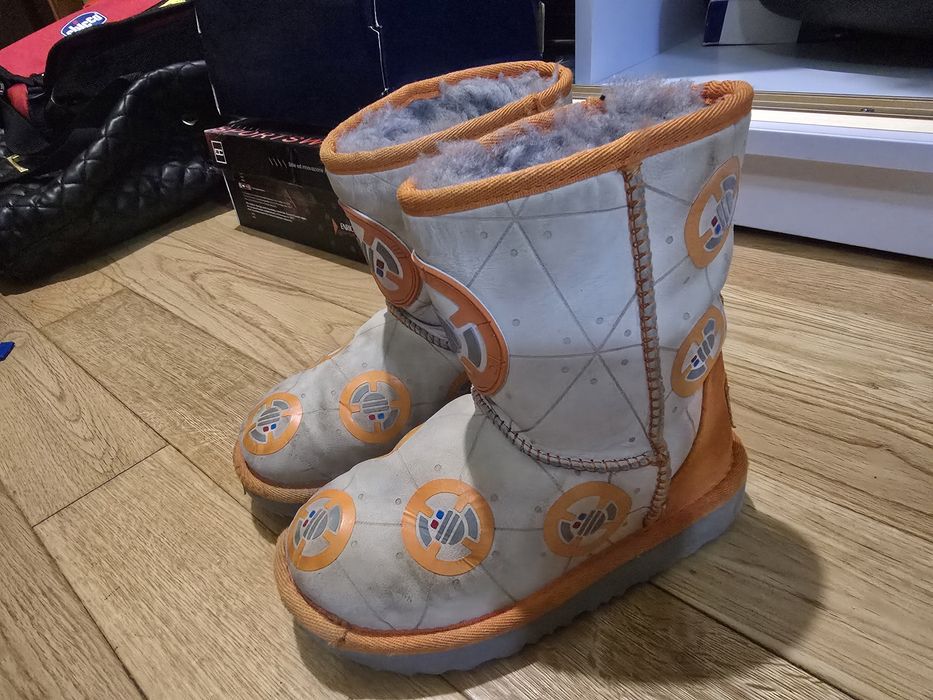 Дитячі чоботи UGG XStar Wars Classic II R2-D2 Droid Orange